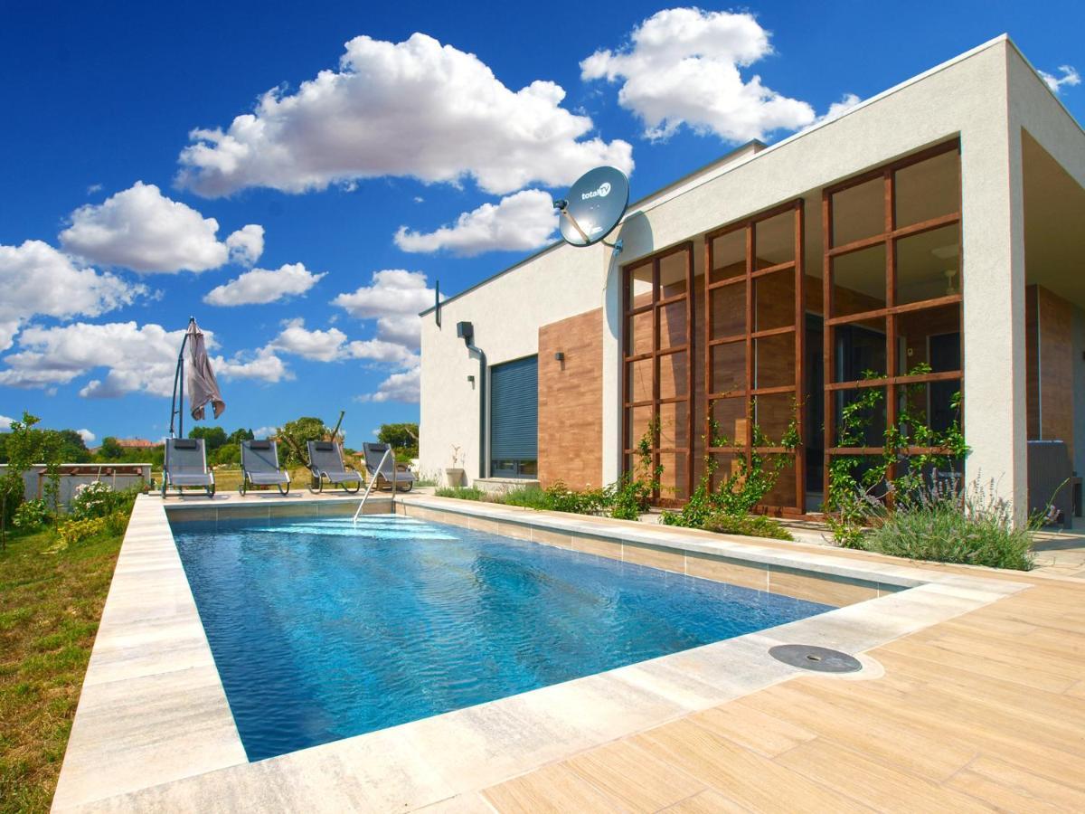 Villa Monteci 2052 Galižana Dış mekan fotoğraf