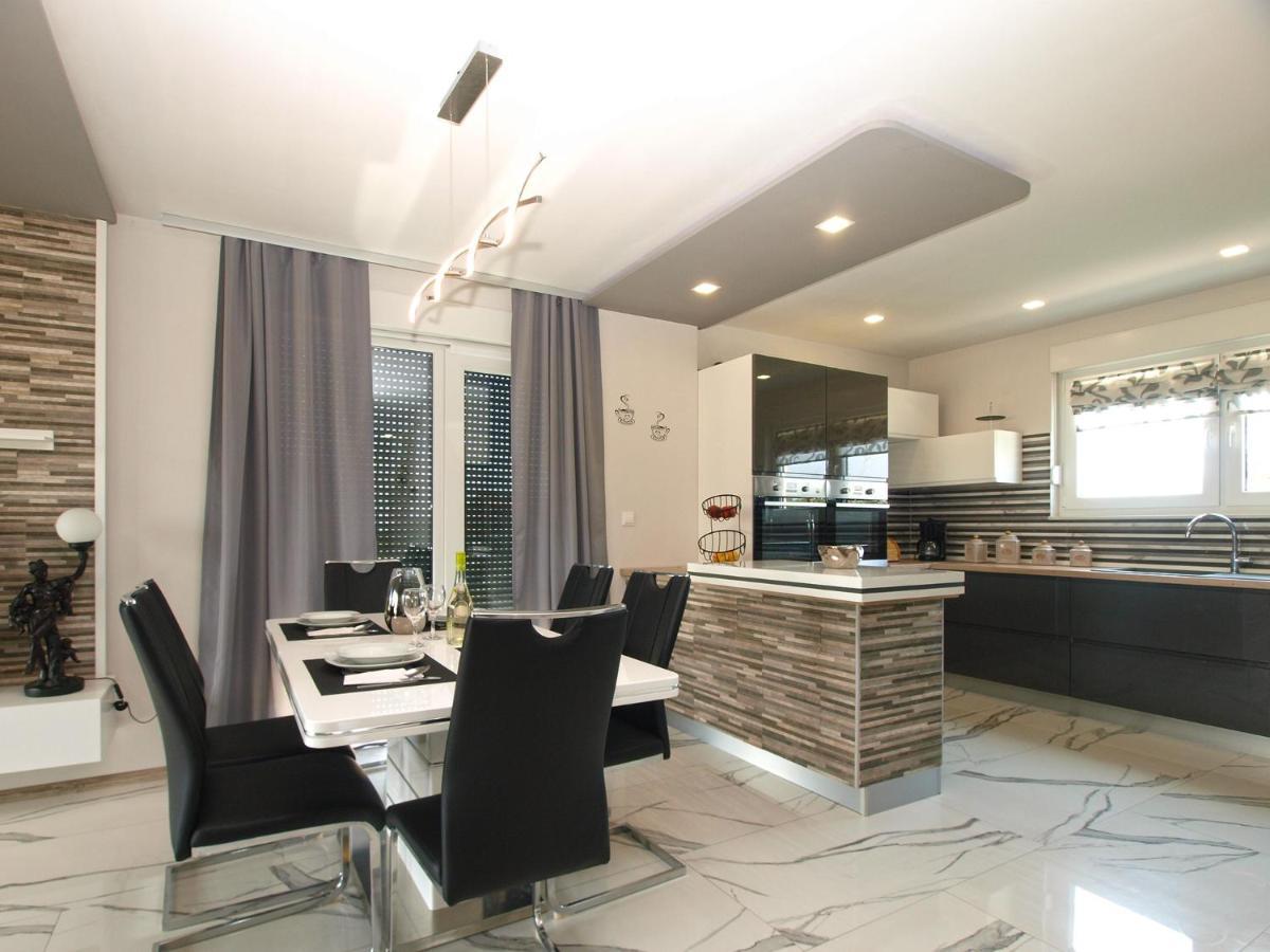 Villa Monteci 2052 Galižana Dış mekan fotoğraf