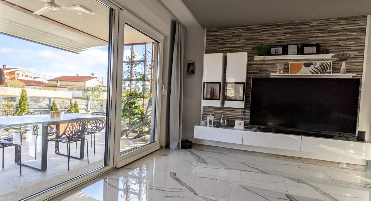 Villa Monteci 2052 Galižana Dış mekan fotoğraf